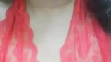 SEXY INDIAN GF TEASING PICS AND VIDEOS COLLECTION