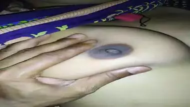 Village lady boobs fondling video