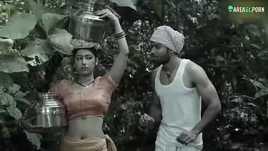 Local hoodlum Desi Bhabhi fuck In the jungle she is terrified, XXX clip