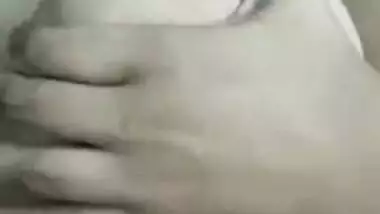 Desi lady licks nipples and not every girl can do such a porn thing