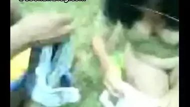 Desi Sex In Garden &quot;Man With A Hot Sexy Girl&quot;