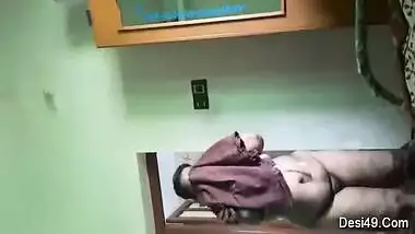 Today Exclusive- Desi Randi Bhabhi Fresh After Sex