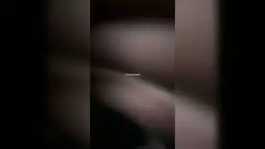 ¡Ayudé a esta desconocida chica a encontrar su auto en el estacionamiento y no te imaginas cómo me lo agradeció!