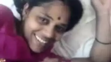 Desi MILF with her neighbour