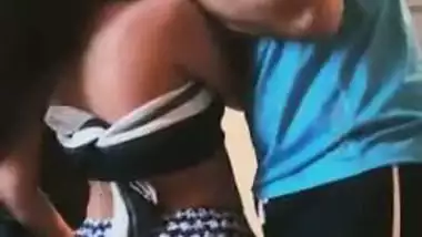 Horny guy drills his sexy GF’s hole in the Indian sex MMS