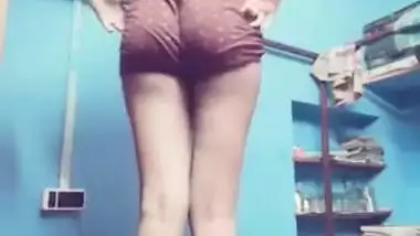 XXX whore with naked boobs takes shorts off exposing ass to Desi fans