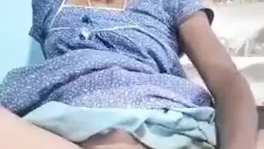 XXX porn of dazzling Desi wife who has wild solo session with banana