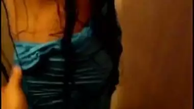 Porn MMS of a beautiful angel taking a baths and pleasuring her boyfriend