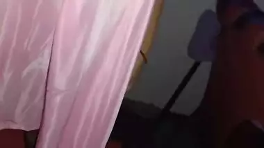 Lund Se Ek Bar Fingering Se Ek Bar Pani Nikal Kar Diya Hot Indian Bhabhi