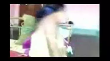 Fsiblog – Brand new bangladesi bhabi fucked by neighbor MMS