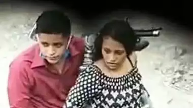 Naughty Couple Quick Outdoor Stand Fucking Secretly Recorded