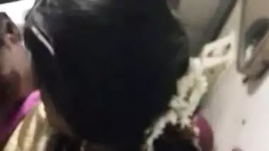 Horny Aunty giving boob to lover and lip kiss inside train toilet
