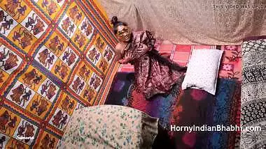 indian bhabhi desperate to get fucked masturbation porn