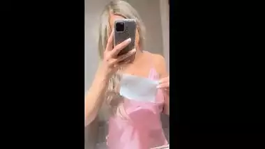 Indian Girl Hotel Sex Porn Scandal Part 1