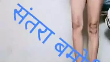 Hot Dehati chick poses for the cam showing her smooth Desi XXX pussy