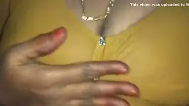 My Hairy Mom Masturbates In The Bed Room