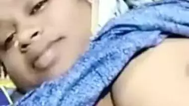 Desi Milf Shows Her Boobs And Pussy