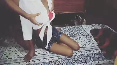 Boyfriend Se Chudne Me Alag Hi Maza Ata Hai Wo Lund Chusata Hai Or Meri Sexy Chut Ko Chat Chat Ke Muje Pura Garam Kar De