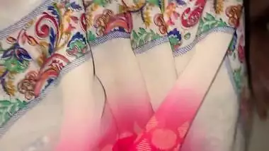 Divorced Desi wife has got the new throbbing cock for XXX sex tonight