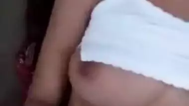 Tamil sex movie of a skinny gal having sex for the 1st time