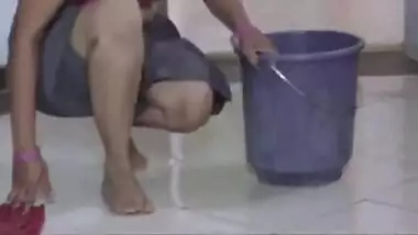 desi village dhoodh wali aunty