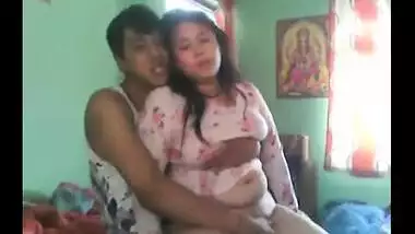 Big boobs village girl first time porn mms