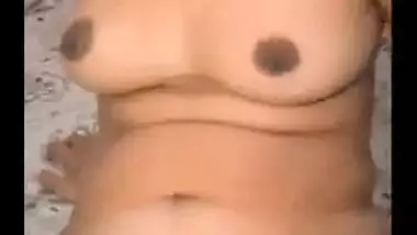 Village aunty home sex with hubby’s friend