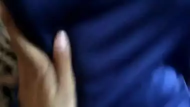 Desi aunty k nighty utaar k dbaaye