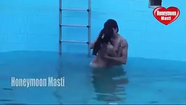 Desi sex mms of brand new honemoon couple caught by hotel boy