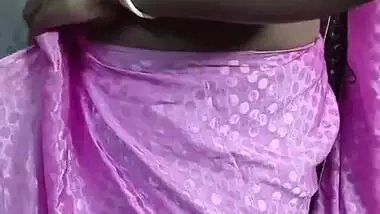 Bhabi Wearing Sharee