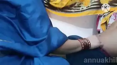 India desi badi Bahan ne apne bhai ke kamre me aakar bhai ka mota land liya clear hindi vioce steps story