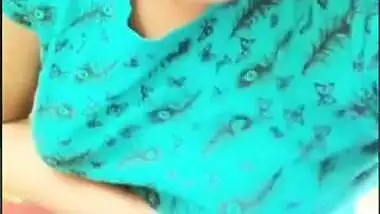 Chubby Bhabhi Boobs Show