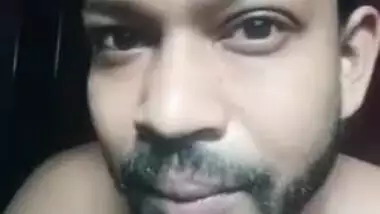 Handsome Desi stud makes verification XXX video for his gay lovers