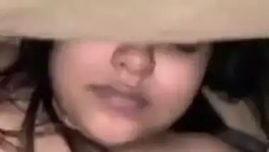 Guy fucks Desi MILF who languidly lies in bed and plays her XXX role