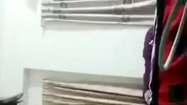 Fiery Bangladeshi girl poses all naked for private Desi XXX video