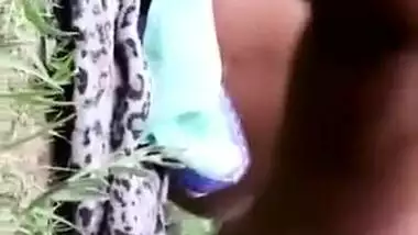 Desi Bhabhi Outdoor Fucking