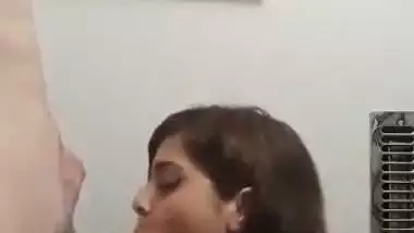 Chubby girl sucks a white dick in NRI porn