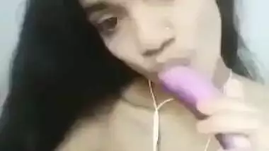 Horny Desi Girl Masturbating