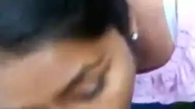 Nagpur college girl Munni sucking her senior dick in open part 1