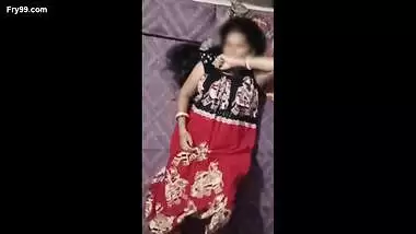 Hot Bengali boudi giving sex pleasure to her factory owners. Hot homemade mms