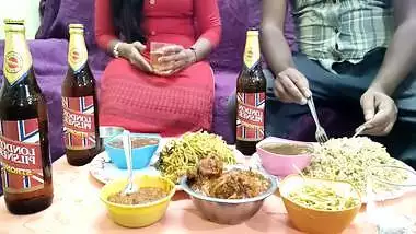 The Mistress Made Special Food For The Sahib And While Eating Food She Kissed The Pussy - Hindi With Sexy Voice