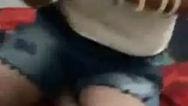 Enjoying Drinks And Delhi Girl’s Sexy Boobs