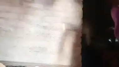 MMS young Desi woman with lush lips puts naked breasts in XXX camera