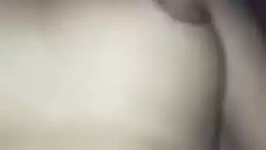 Desi pretends to be sleeping while XXX man with camera sneaks into her