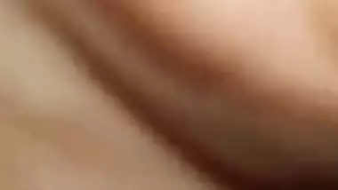 Horny Desi XXX bitch have a hardcore oral sex on camera MMS