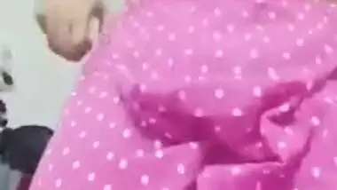 Desi slut takes clothes off making XXX sized knockers and pussy known