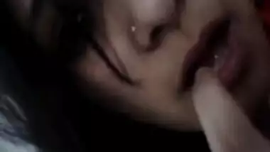 After XXX work classy Desi woman loves to have solo sex in bathroom