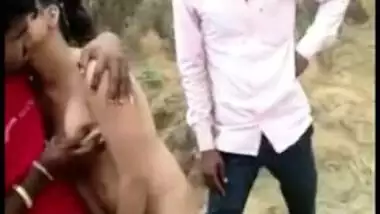 Naked village teen caught outdoor together with lover in Desi mms clip
