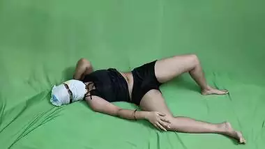 Horny Big Ass Riya Bhabi Solo Masturbation Fingering Pussy During Lock Down