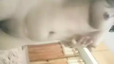 Newly Married Sexy Pakistani Wife Nude Mms